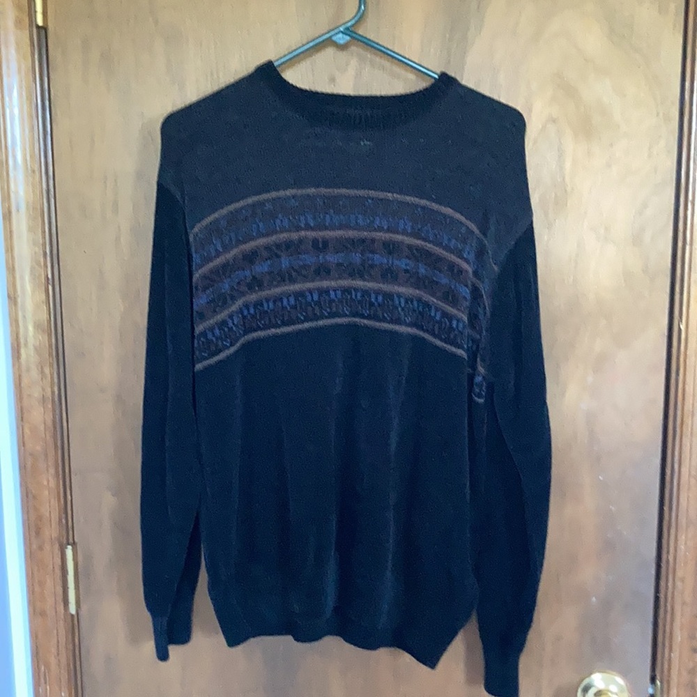 Vintage 90s men’s chenille feel black sweater with stripe of Pattern across - Picture 4 of 17